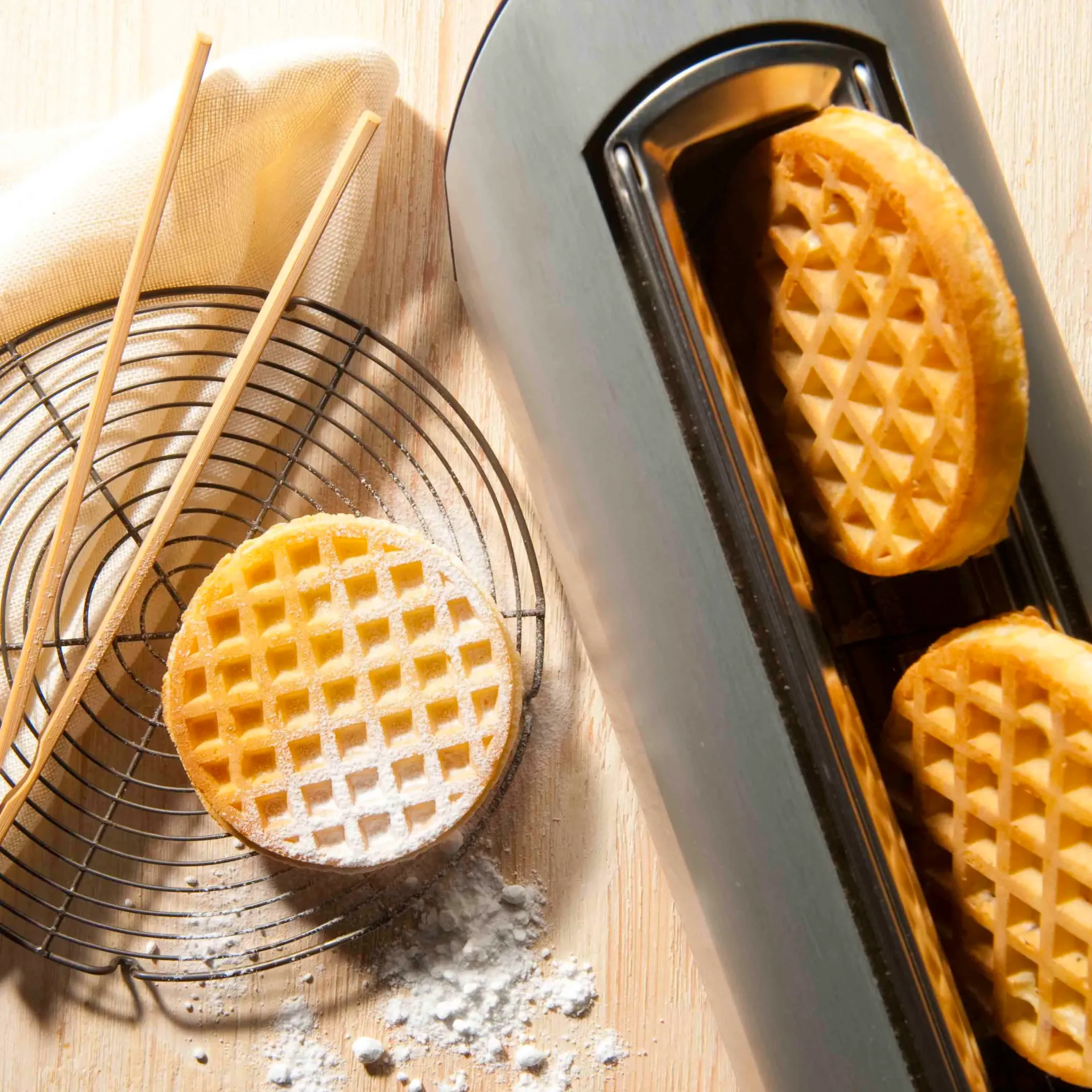 [18000100] MINI Toaster à gaufres rondes 30g x 72