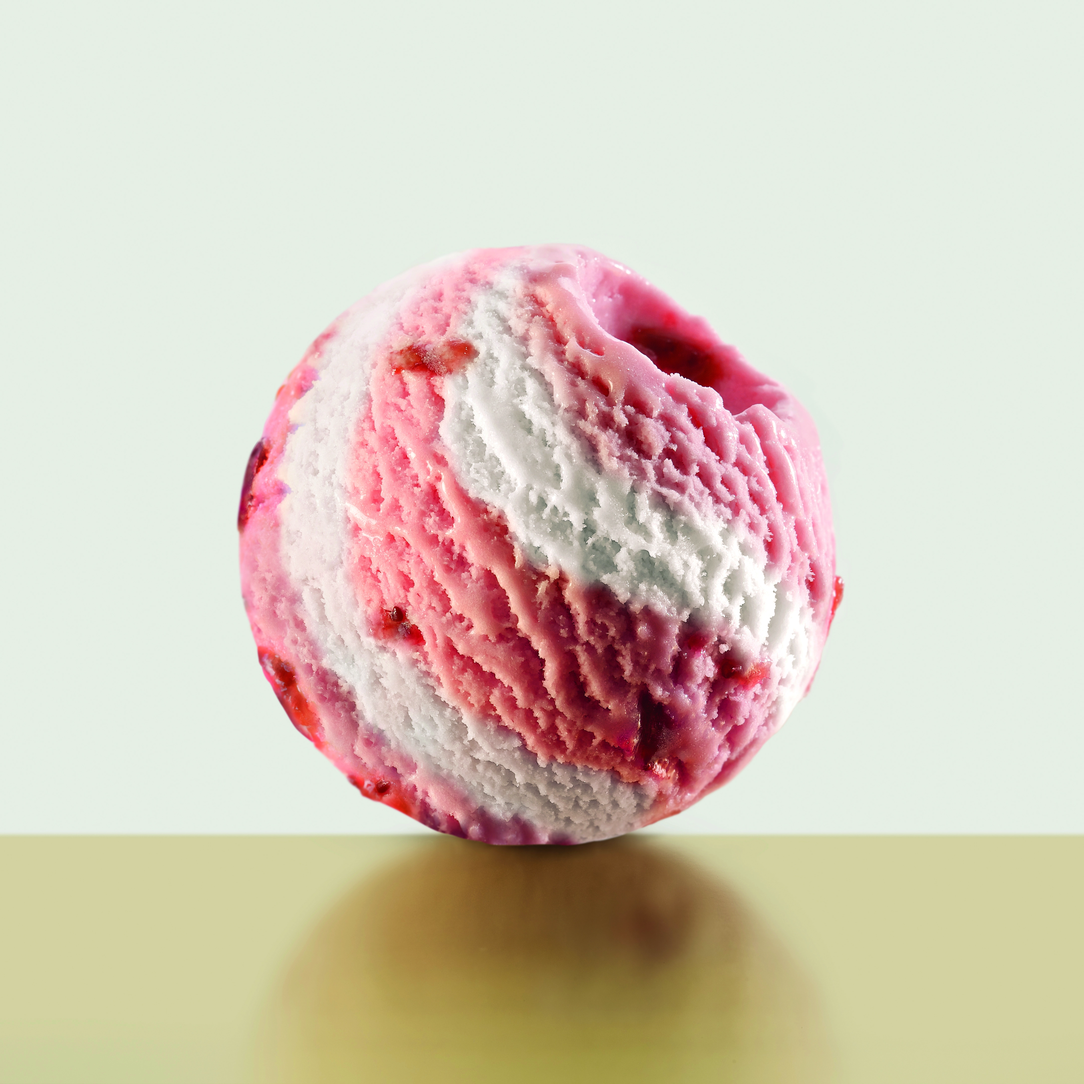 [11421213] Crème à la fraise 2,4l x 4